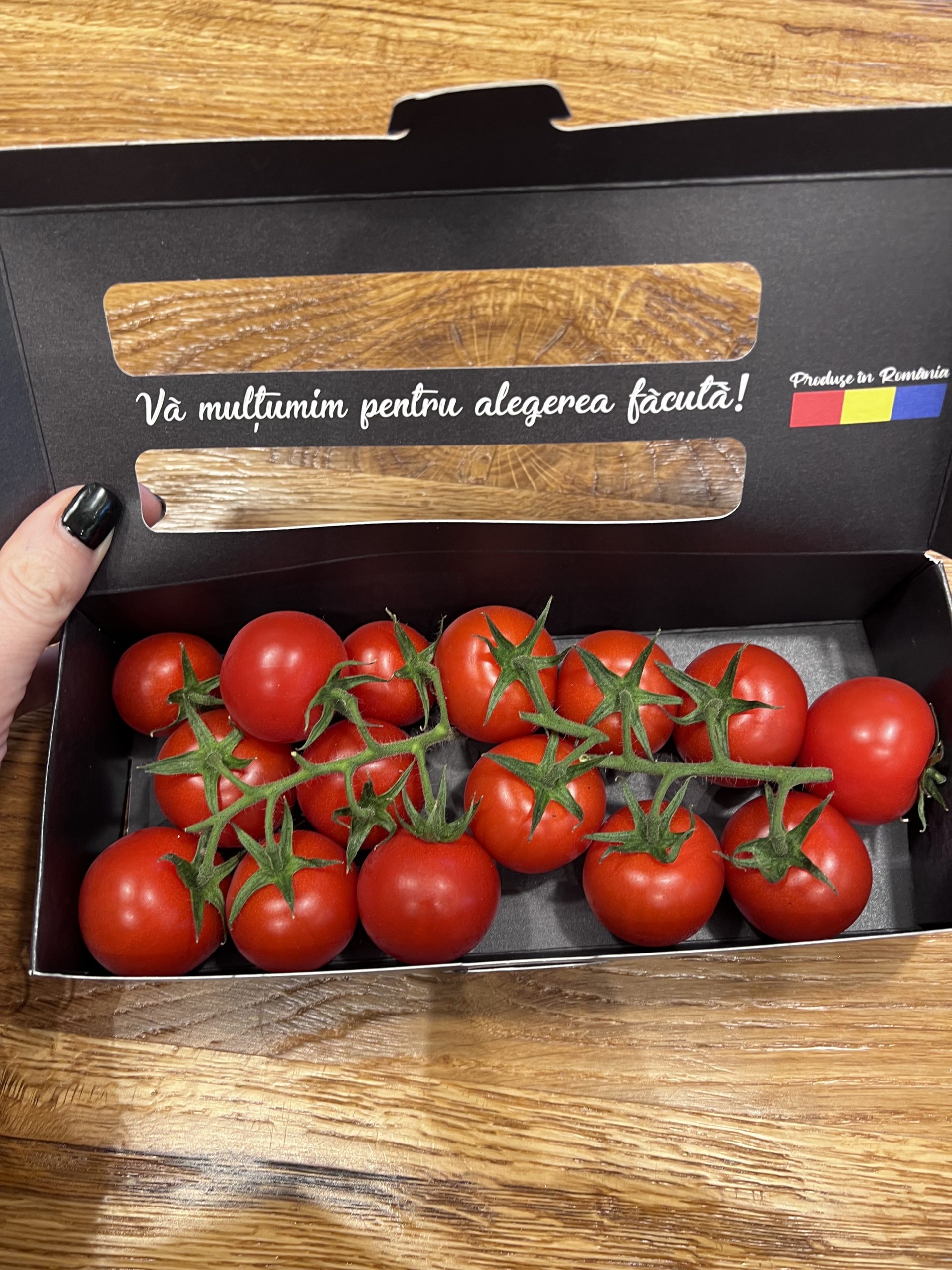 În fiecare zi un produs românesc – roșii Tomata